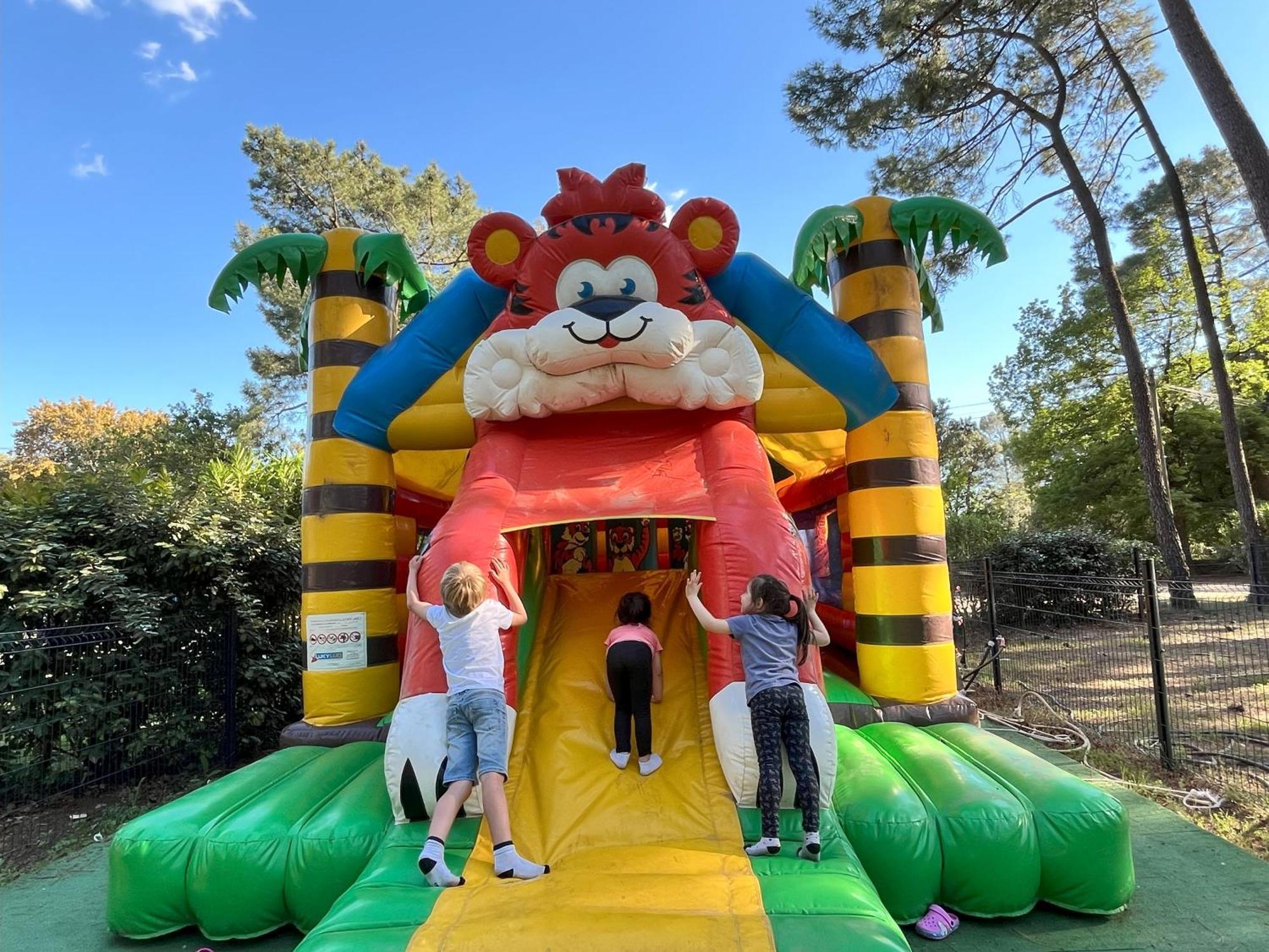 Camping La Simioune En Provence Bollène Buitenkant foto